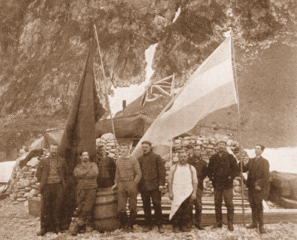 Bandera Argentina en Orcadas del Sur